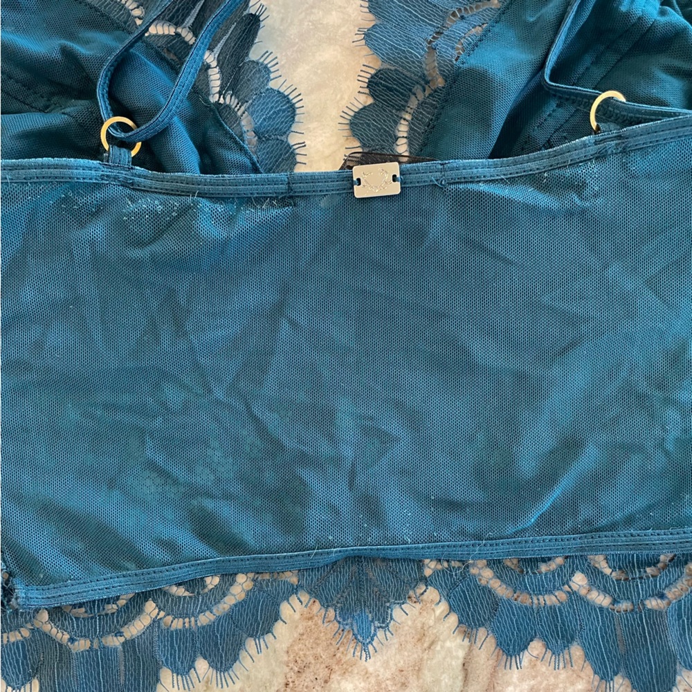 For Love and Lemons Skivvies Full  Lace Bra Bralette Medium Underwire - Picture 3 of 6